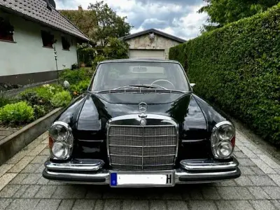 Gebraucht Mercedes 300 170 PS (125 kW) 1966 Schwarz Limousine