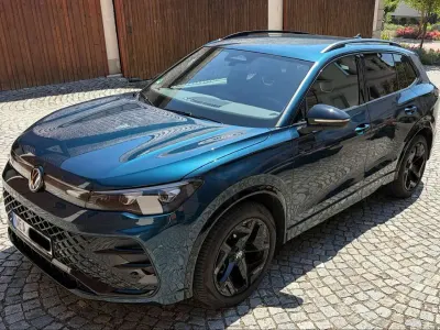 Gebraucht VW Tiguan R-line 150 PS (110 kW) 2024 Blau SUV