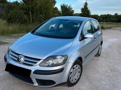 Gebraucht VW Golf Plus 106 PS (77 kW) 2005 Silber Van / Kleinbus
