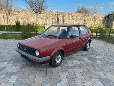 Używany VW Golf 54 KM (39 kW) 1996 Czerwony Coupe