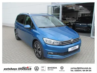 Gebraucht VW Touran Active 150 PS (110 kW) 2023 Blau Van / Kleinbus