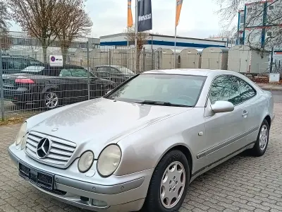Gebraucht Mercedes CLK200 136 PS (100 kW) 1999 Silber Coupé