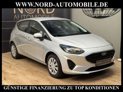 Gebraucht Ford Fiesta Cool & Connect 75 PS (55 kW) 2023 Polarsilber metallic (metallic) Kleinwagen