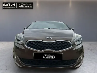 Gebraucht Kia Carens Edition 7 135 PS (99 kW) 2016 Braun Van / Kleinbus