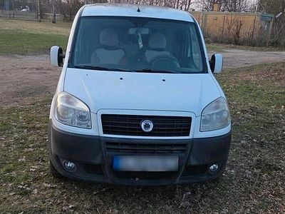 Second-hand Fiat Doblò 75 CP (55 kW) 2009 Alb Monovolum