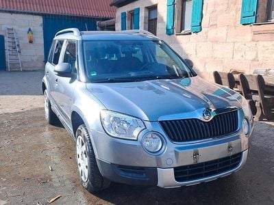 Second-hand Skoda Yeti 122 CP (89 kW) 2013 Gri SUV