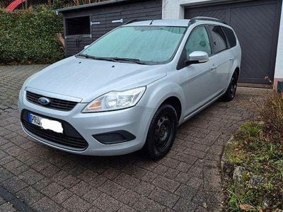 Silber Gebraucht 2010 Ford Focus Kombi | 3.699 € (Etwas zu teuer)