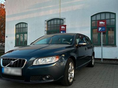 Second-hand Volvo V70 136 CP (100 kW) 2007 Albastru Break