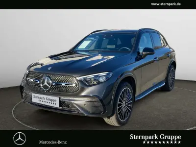 Gebraucht Mercedes GLC300e AMG 333 PS (244 kW) 2024 Grau SUV