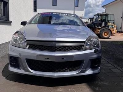 Opel Astra GTC