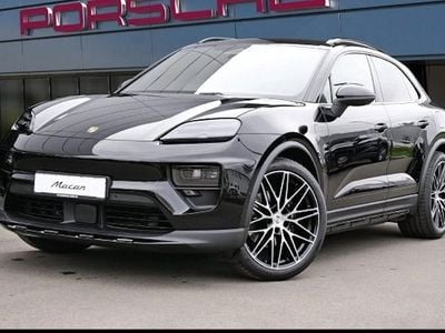 Neu Porsche Macan 4 Electric 300 kW (408 PS) 2026 Schwarz SUV