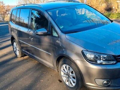 gebraucht VW Touran 2 TDI Highline 5 Sitzer