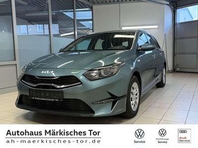 Gebraucht Kia Ceed Spirit 120 PS (88 kW) 2022 Grau Kleinwagen