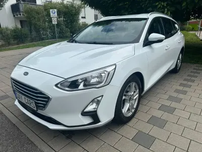 Gebraucht Ford Focus 120 PS (88 kW) 2018 Weiß Limousine