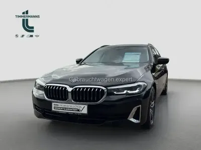 Gebraucht BMW 530e Luxury Line 292 PS (214 kW) 2022 Schwarz uni Kombi