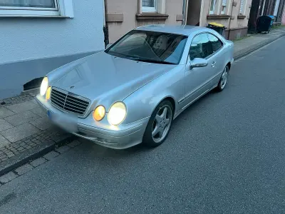 Gebraucht Mercedes CLK200 136 PS (100 kW) 2000 Grau Coupé