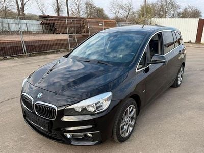 Gebraucht BMW 220 Gran Tourer Luxury Line 190 PS (139 kW) 2015 Schwarz Van / Kleinbus