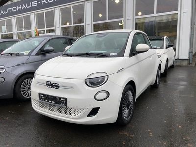 Gebraucht Fiat 500e Icon 86 kW (118 PS) 2023 Weiß Limousine