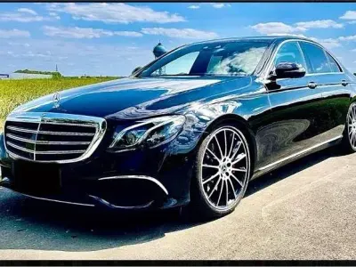 Usata Mercedes E350 258 CV (189 kW) 2016 Nero Berlina