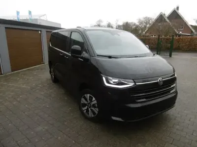 Neu VW Transporter 150 PS (110 kW) 2026 Schwarz Van