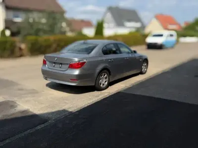 Gebraucht BMW 525 177 PS (130 kW) 2005 Grau Limousine