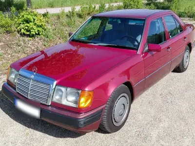 Gebraucht Mercedes 230 132 PS (97 kW) 1990 Limousine