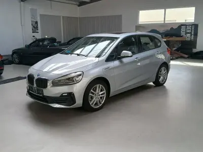 Używany BMW 225 Advantage 224 KM (164 kW) 2019 Srebrny Minivan