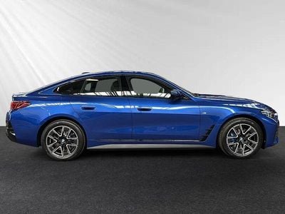 Second-hand BMW i4 M Sport 250 kW (340 CP) 2025 Albastru Berlinǎ