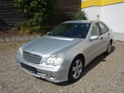 Gebraucht Mercedes C180 143 PS (105 kW) 2006 Silber Limousine