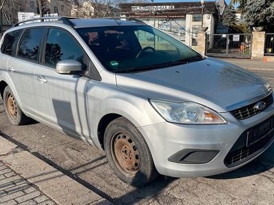 Gebraucht Ford Focus 101 PS (74 kW) 2009 Grau Kombi
