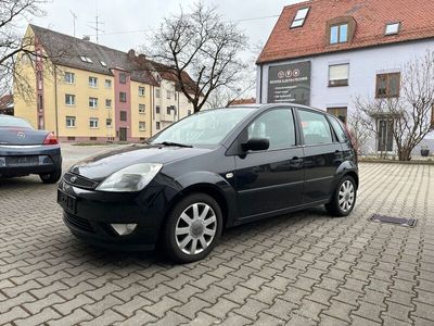 gebraucht Ford Fiesta 1.3 51kW Futura*5-TÜR*ALU*KLIMA*