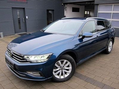 Blau Gebraucht 2023 VW Passat Business Limousine | 24.990 € (Fairer Preis)