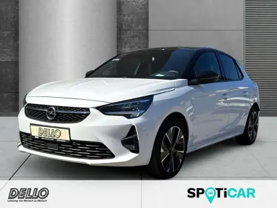 Usata Opel Corsa-e GS Line 100 kW (136 CV) 2023 Bianco Utilitaria