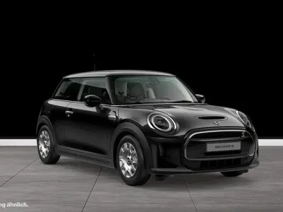 Gebraucht Mini Cooper SE 135 kW (184 PS) 2023 Schwarz Kleinwagen
