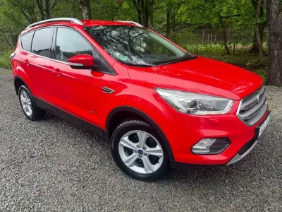 Gebraucht Ford Kuga Cool & Connect 179 PS (131 kW) 2018 Rot SUV