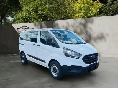 Gebraucht Ford Transit 105 PS (77 kW) 2021 Weiß Kombi