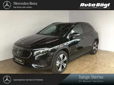 Gebraucht Mercedes EQA250 Electric Art 139 kW (190 PS) 2023 Lack kosmosschwarz (metallic) SUV