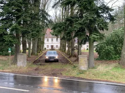 Gebraucht Mercedes 260 SE 160 PS (117 kW) 1987 Beige Limousine