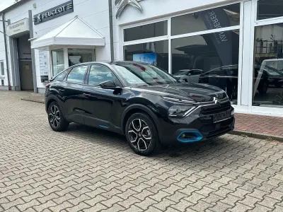 Gebraucht Citroën e-C4 Feel 100 kW (136 PS) 2022 Schwarz Limousine