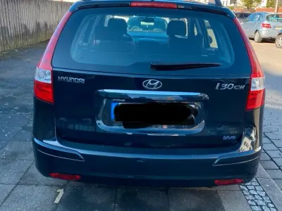 Gebraucht Hyundai i30 109 PS (80 kW) 2010 Schwarz Kombi