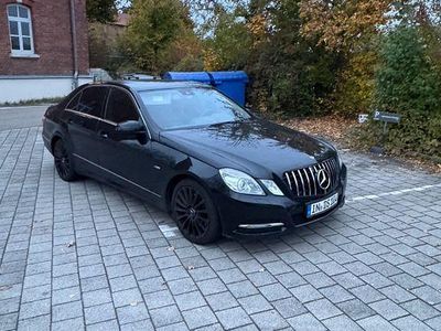 Schwarz Gebraucht 2010 Mercedes E250 Limousine | 8.500 € (Fairer Preis)