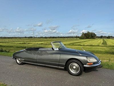 Grau Gebraucht 1968 Citroën DS Cabrio | 169.900 €