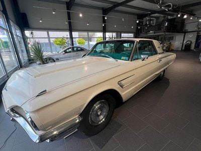 Weiß Gebraucht 1965 Ford Thunderbird Limousine | 26.000 €