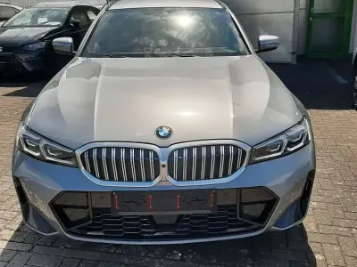 Gebraucht BMW 318 M Sport 156 PS (114 kW) 2025 Grau Kombi