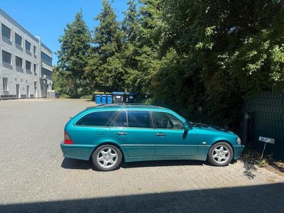 Mercedes C200