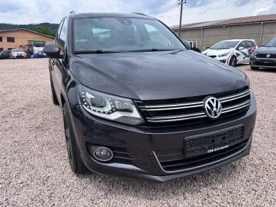 Gebraucht VW Tiguan LOUNGE 150 PS (110 kW) 2016 Grau SUV