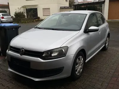 Używany VW Polo Trendline 60 KM (44 kW) 2010 Srebrny Hatchback