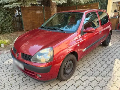Gebraucht Renault Clio 58 PS (42 kW) 2004 Rot Kleinwagen
