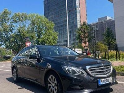 Gebraucht Mercedes E220 Elegance 170 PS (125 kW) 2014 Schwarz Limousine