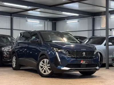 Gebraucht Peugeot 5008 Active 131 PS (96 kW) 2022 Blau SUV